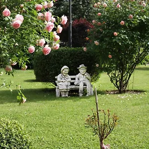 Hotel Ganslhof - Adults Only Otel